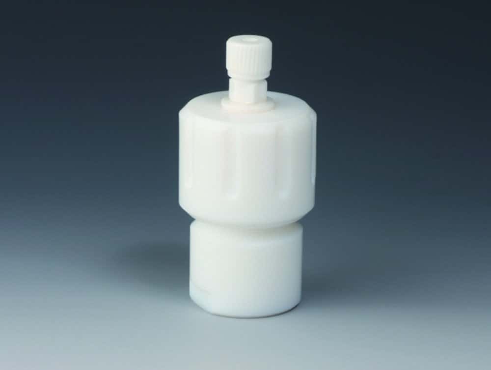 Sample hydrolysis and digestion vessels