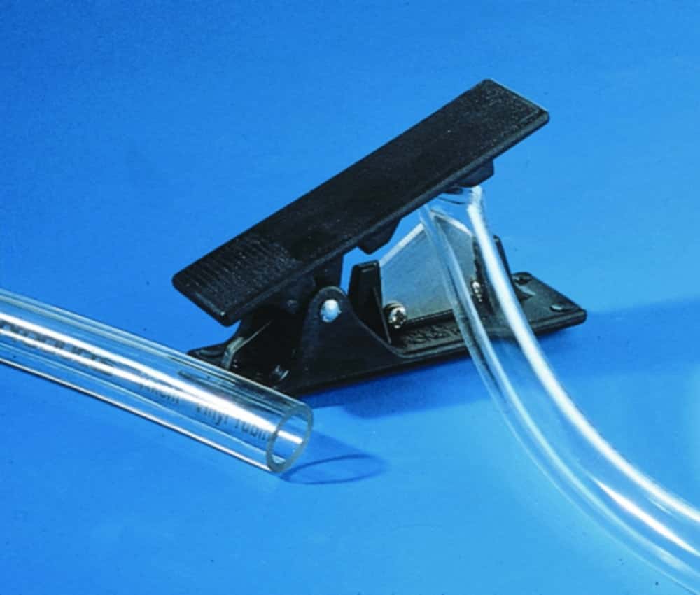 Plastic tubing cutter