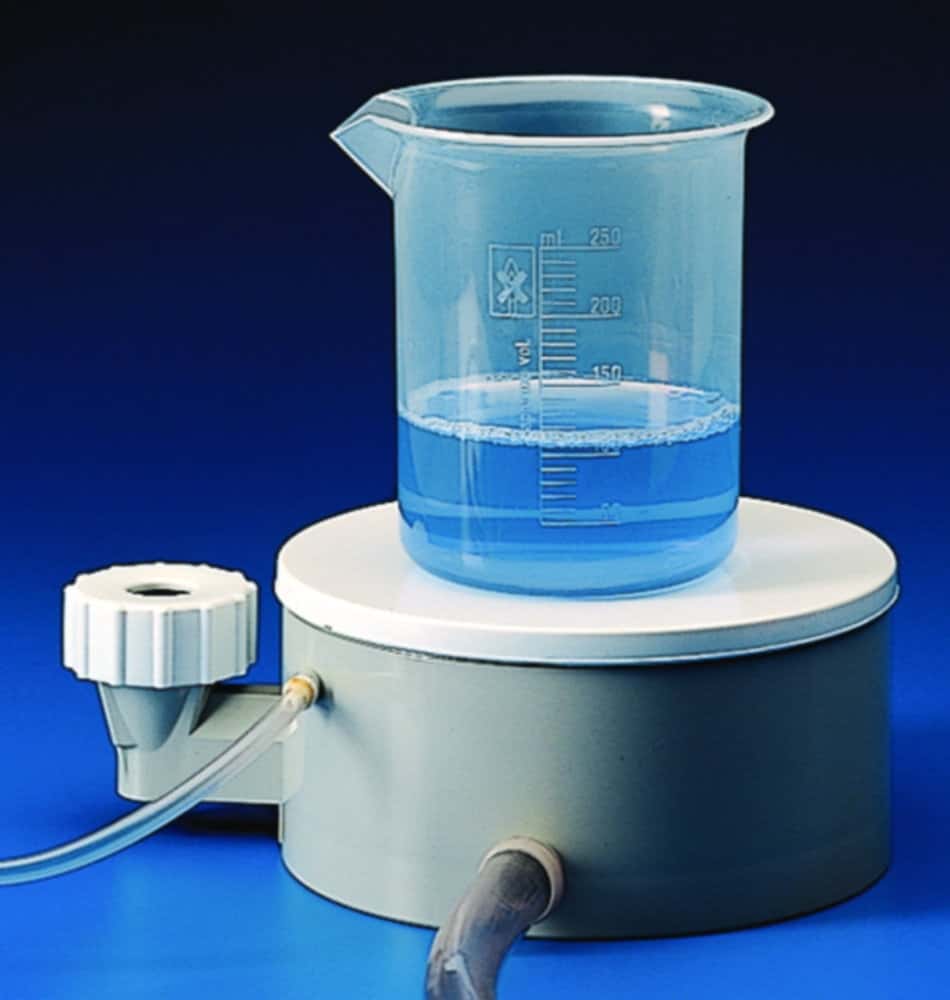 Magnetic stirrer, operated by water/air pressure